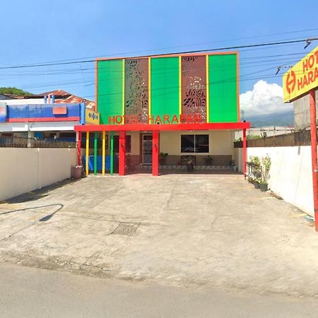 Urbanview Hotel Harapan Palopo 外观 照片